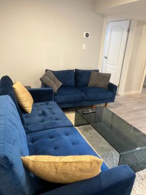 Cozy & Comfortable 2-Bedroom Suite - Housity