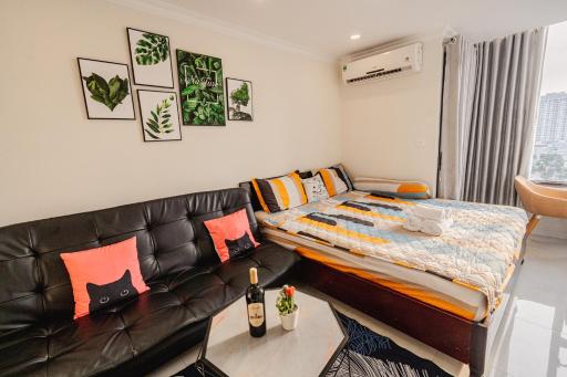 Selina Residences - RiverGate Near Bui Vien, Ben Thanh D4 - Housity