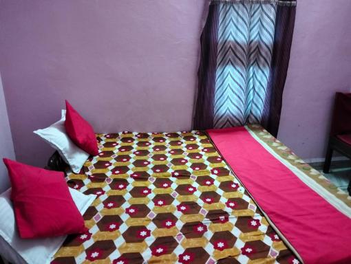 Hotel Sun N Star By WB Inn - Housity