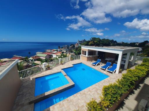 Lovely 2 Bedroom Apartment with shared pool - Housity
