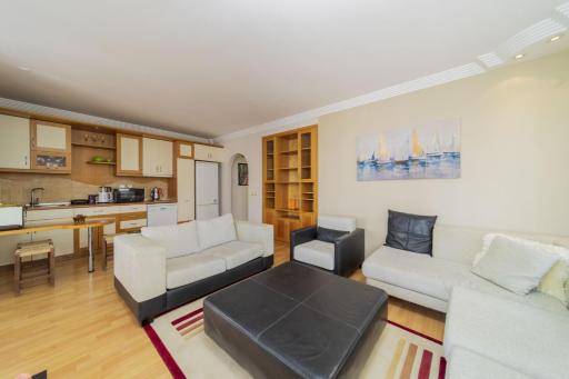 Cozy Flat with Balcony close to Konyaalti Beach - Housity