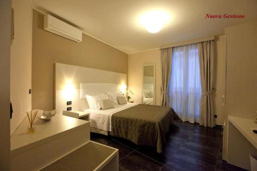 Hotel La Meridiana - Housity