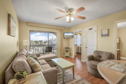 Las Palmas 207 by Vacation Homes Collection - Housity