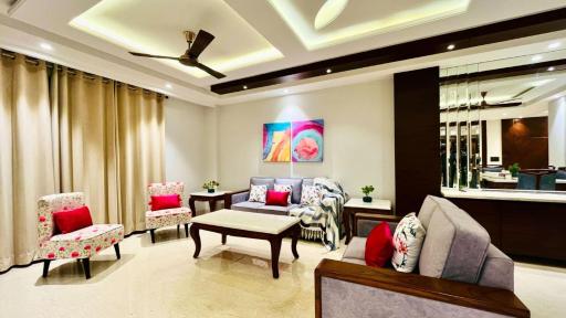 BluO 3BHK - DLF CyberCity, MG Road, Balcony, Lift - Housity