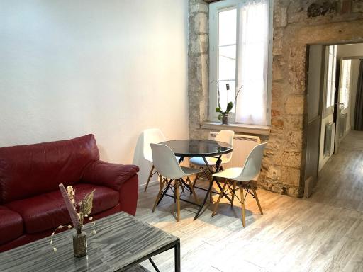 Place aux herbes - Housity