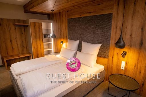 GUESTHOUSE FELSENLAND - Housity