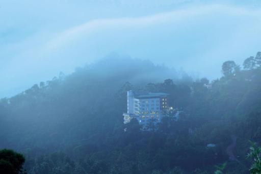 Gokulam Park Munnar - Housity