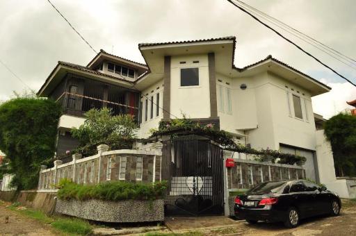 Vila Sariwangi 3 - Housity