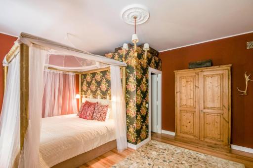 LUXa Charm House by LovelyStay - Housity