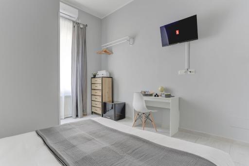 Voyager House Termini - Home and More - Housity
