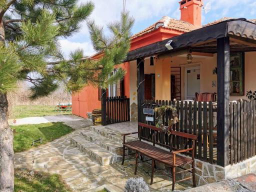 Cozy 1 Bed Cottage in Ognen near Karnobat Burgas - Housity