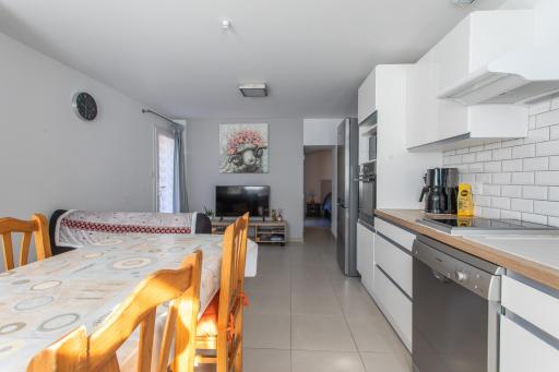 Le bélier 2nd étage avec balcon au centre ville d'Embrun - Housity