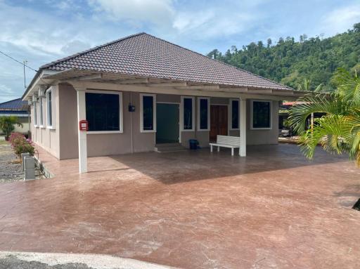 HOMESTAY AYRIS, JURU, PENANG - Housity
