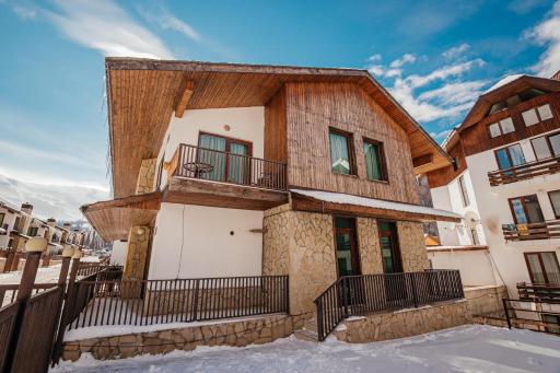 Villa (second floor) in CRYSTAL - Housity