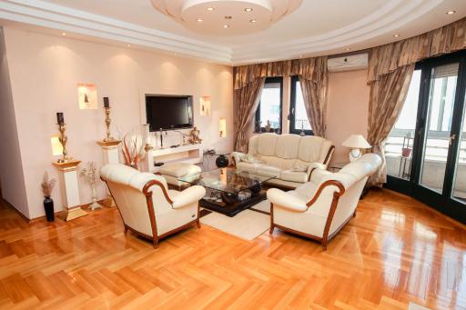 Ugodan i luksuzan apartman - Housity