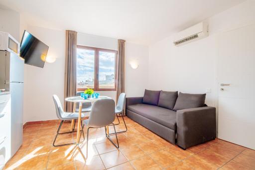 Apartamento 3 en la muralla romana junto a la Catedral - Housity