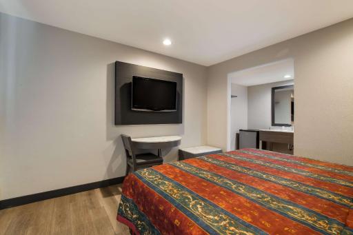 Rodeway Inn San Bernardino & Redlands - Housity