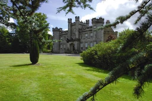 Airth Castle Hotel - Housity