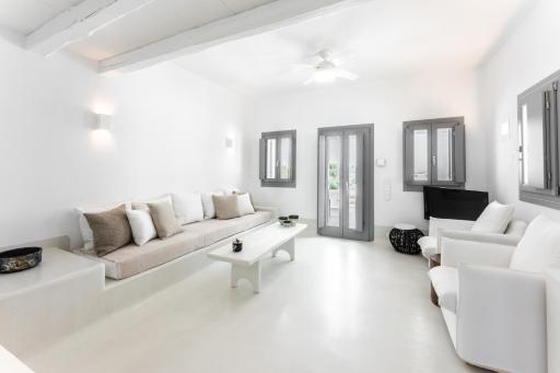Philosophia Luxury Villa - Housity