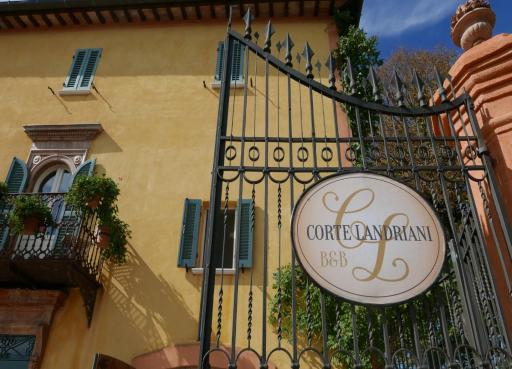 Corte Landriani - Housity