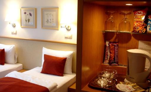 Hotel Castle Garden - Housity
