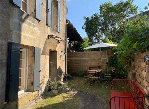 Le gite la petite Fronsadaise - Housity