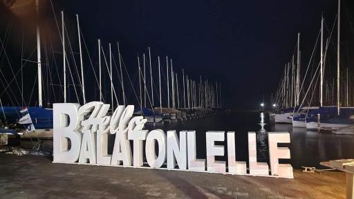 Magyartenger Apartman Balatonlelle - Housity