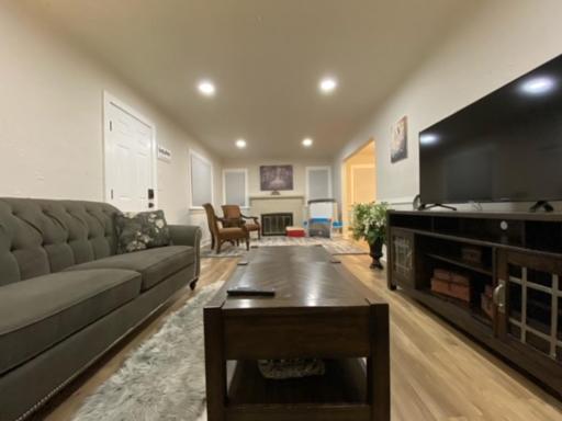Charming Brick Home with bonus space & foosball - Housity