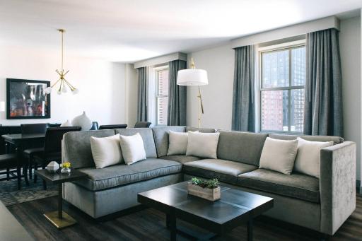 Marriott St. Louis Grand - Housity