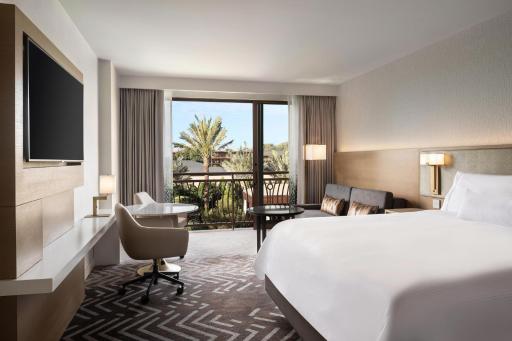 The Westin Anaheim Resort - Housity