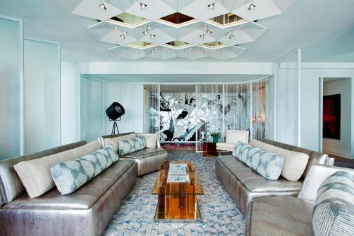 W New York - Times Square - Housity