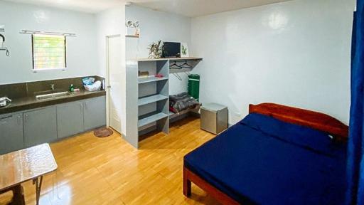 Irah's Guest House - Housity