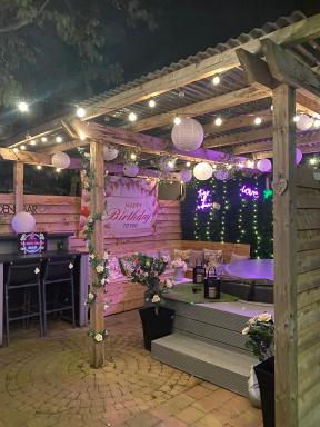 The Rose Garden Room - self contained studio - Housity