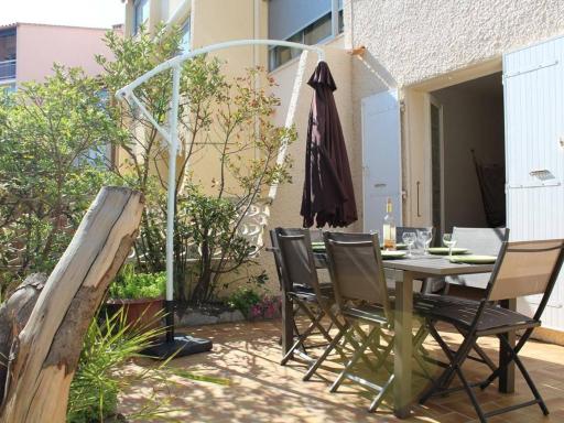 Maison Familiale 2 Étoiles à 150m de la Plage avec Terrasse, Jardin et Parking Privé - FR-1-229C-673 - Housity
