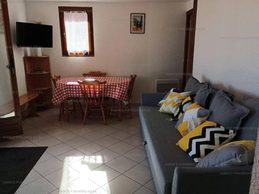 Appartement F3 avec Wi-Fi, parking et terrasse - 6 couchages, proche centre et navette gratuite - FR-1-295-157 - Hizvo