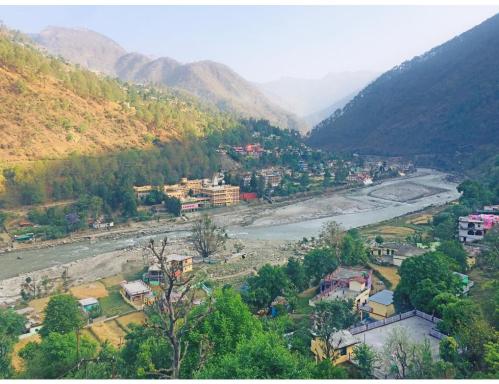 Amba Niwas Home Stay, Uttarkashi - Housity