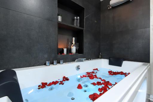 RedRose Piran - Housity