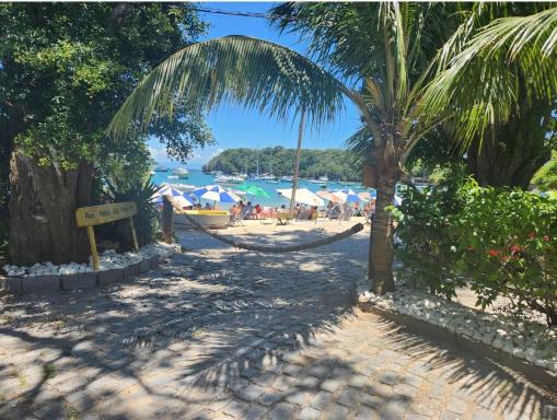 Praia dos Ossos Guest House - Búzios com pé na areia - Housity
