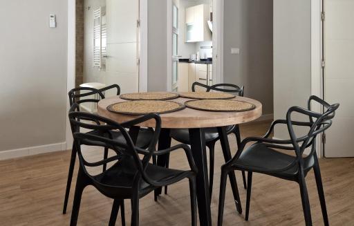 Sunset Apartment - Housity