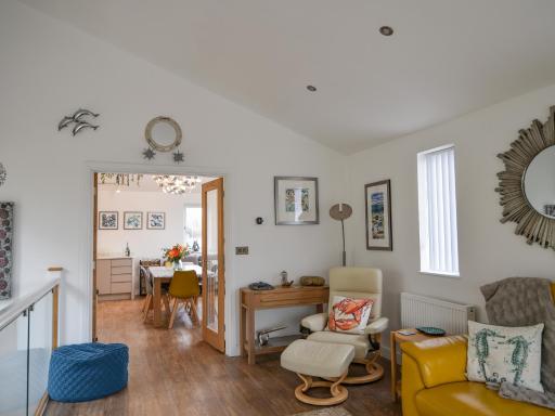 Blue Neptune - Housity