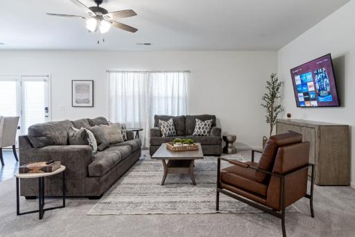 NEW Comfy 4BR Home Near Hamilton Crossing Park - Housity