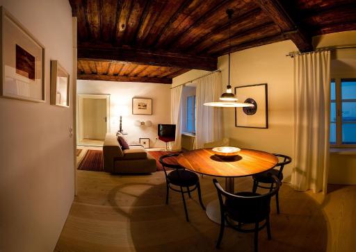 FishSquare - Housity