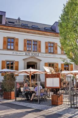 Alte Schule Tiefenbach - Housity