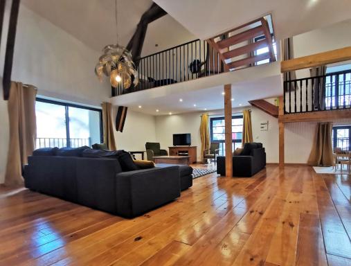Maison familiale 12 personnes, Blesle - Housity