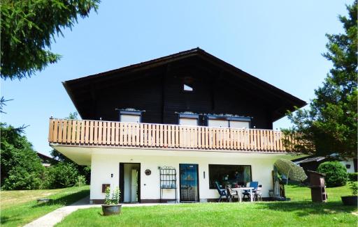 2 Bedroom Cozy Apartment In Arrach - Housity