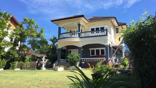 เย็นนี้ที่อัมพวา - Riverside Villa Amphawa - Housity