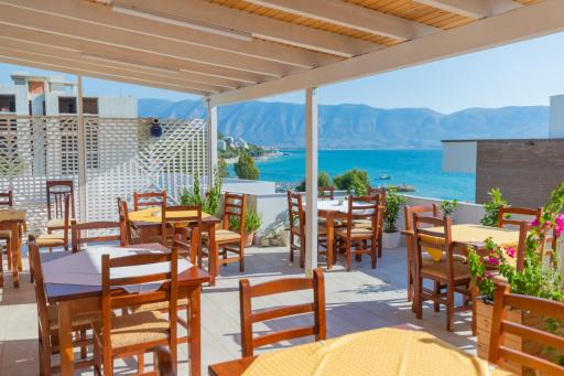 Hotel Viroi - Housity