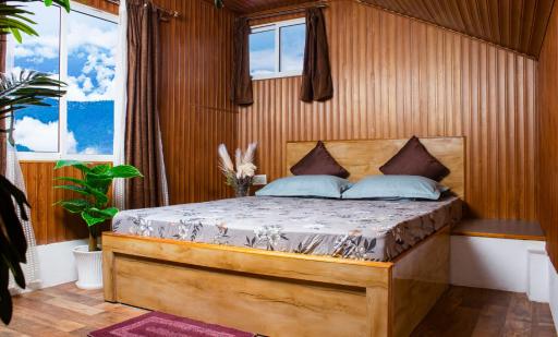 The Guiding Monk Home Stays - Housity