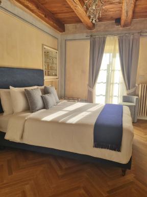 VILLA CHIOVENDA Residenza d'Epoca - Housity