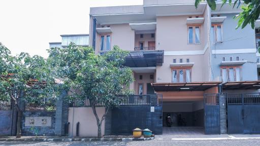 Villa Fay Fai - 5 Bedrooms - Housity
